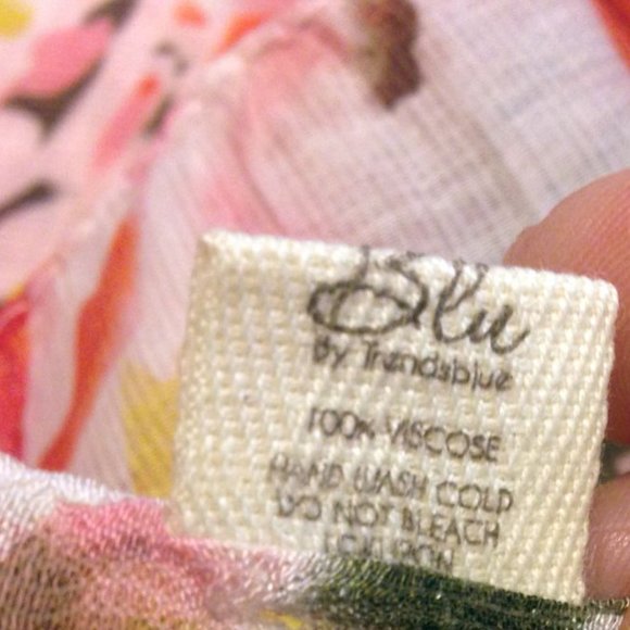 Floral Scarf, large Trendsblue viscose, nwot - Picture 2 of 4